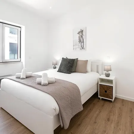 Apartment Seaside Salty Escape