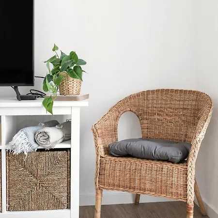 Apartment Seaside Salty Escape